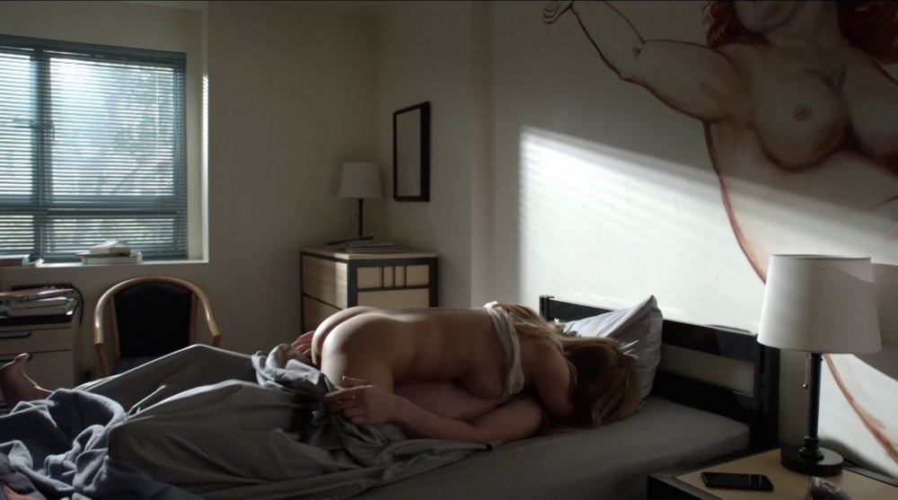 Emily Bergle shameless naked