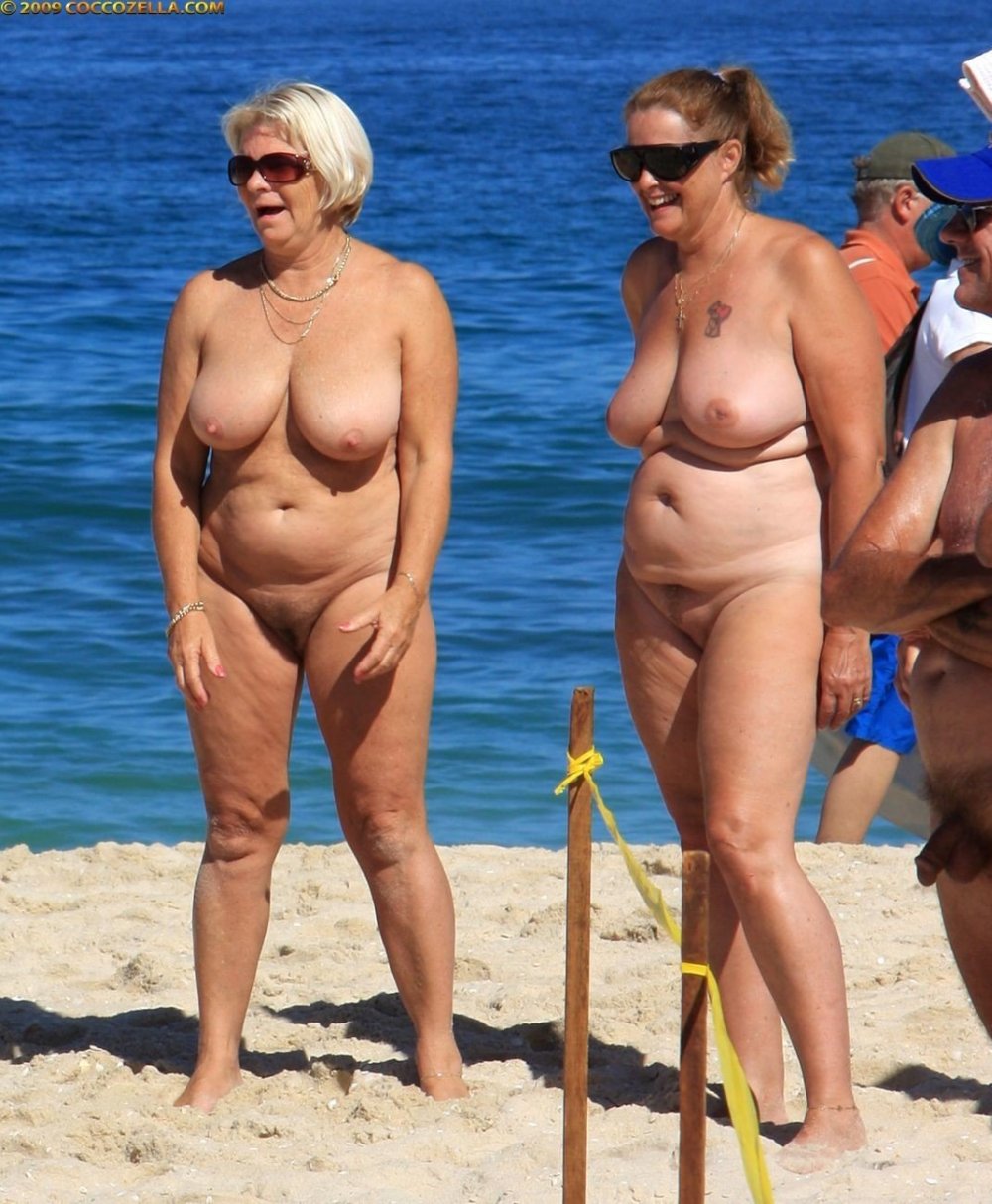 Old women nudistki