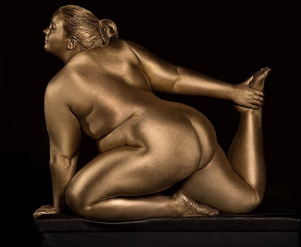 Art nude full of women