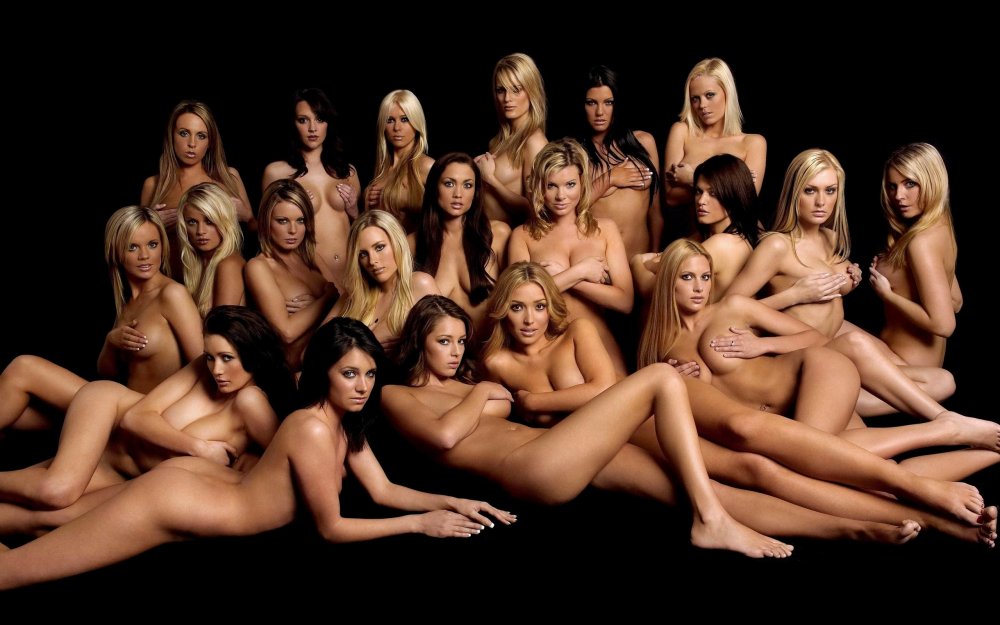 Many beautiful girls nude
