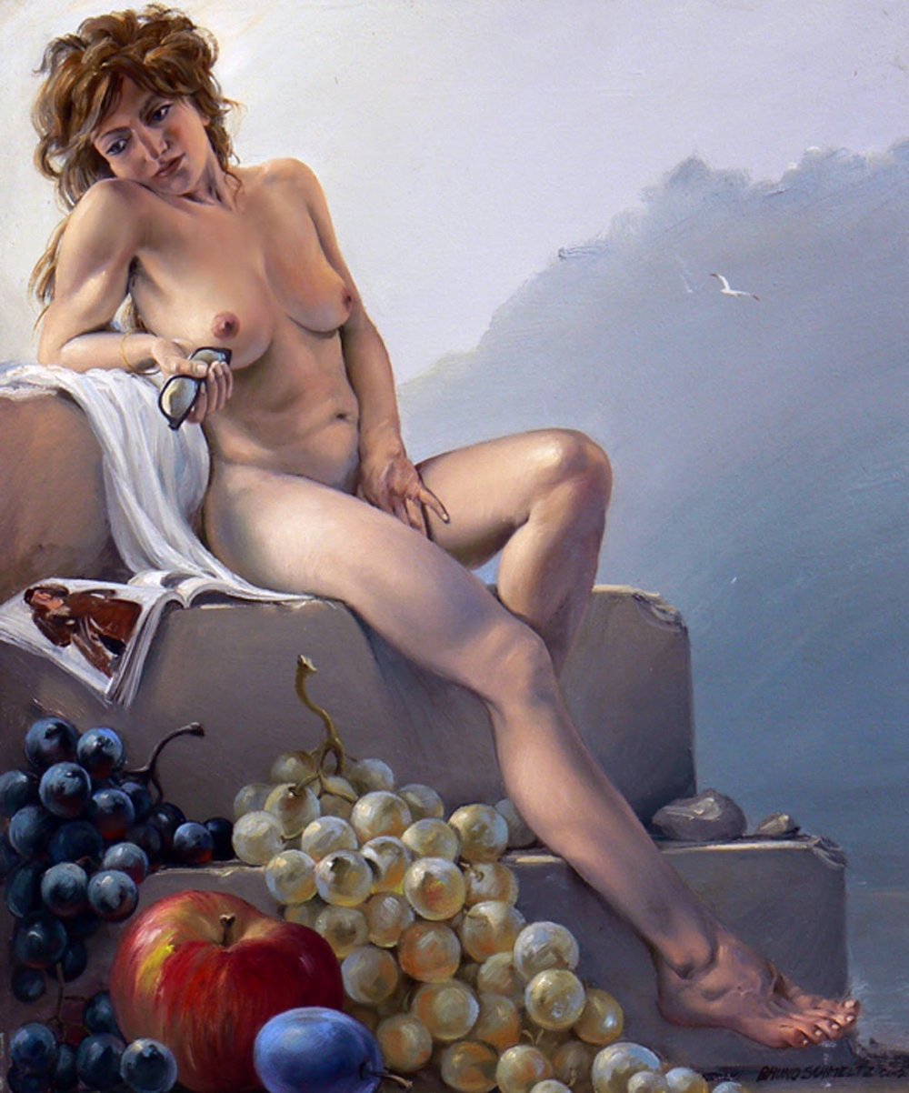 In the mirror naked on the knees