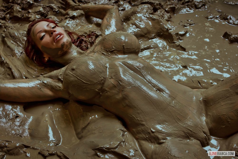 Naked girls in mud