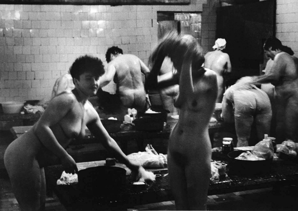 Old naked women retro