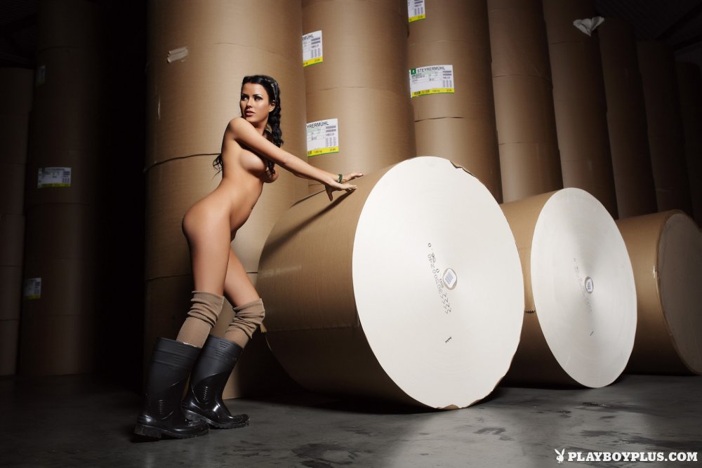 Daniella Mugnolo Solo Striptease