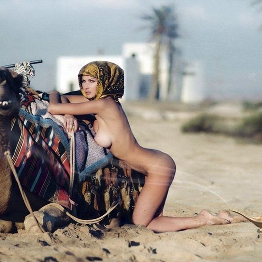 Sexy naked girl in the desert