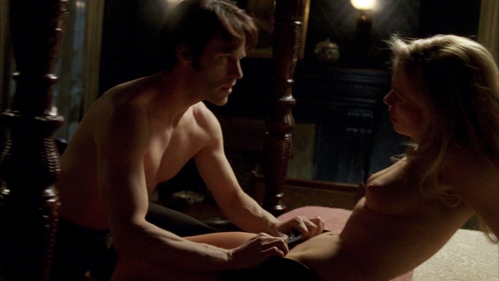 Naked Anna Paquin in the TV series "True Blood"