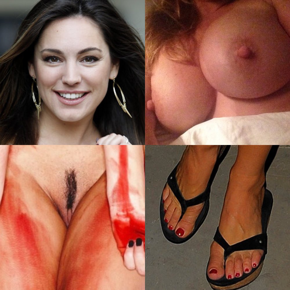 Model Kelly Brook Topless