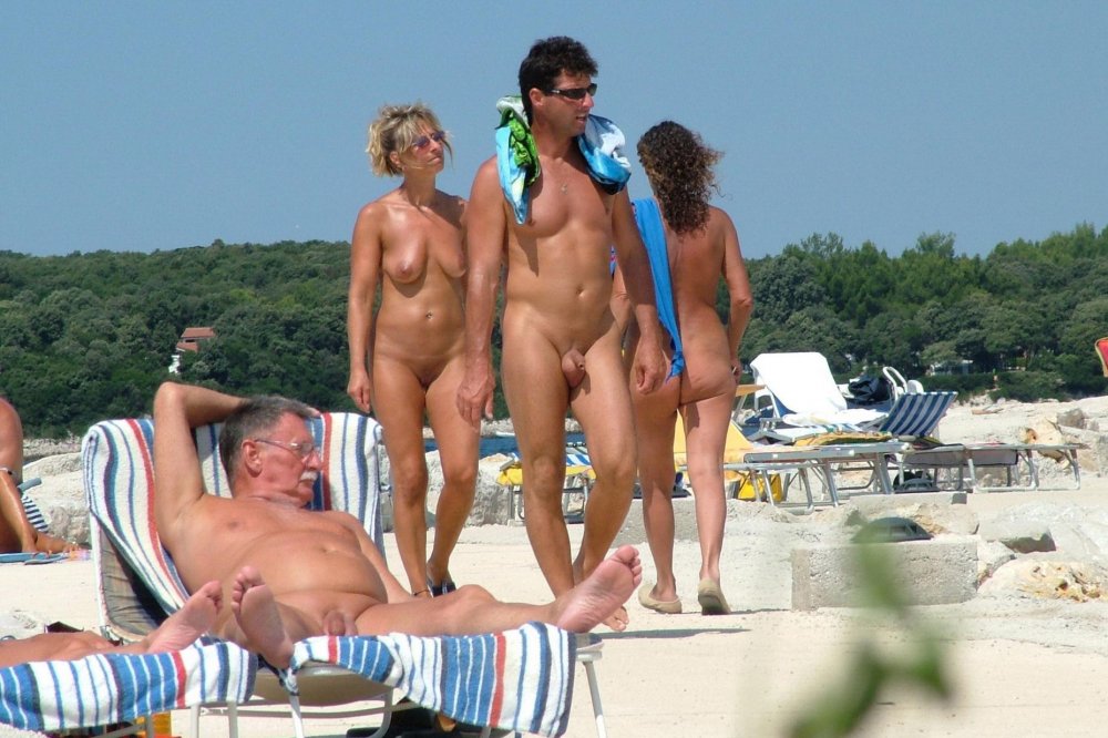 Nudism Exhibitionism