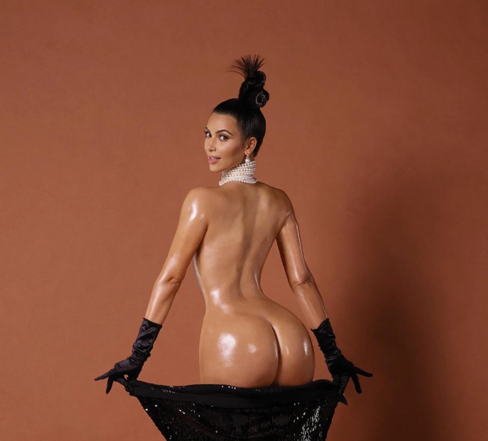 Kim Kardashian Naked Paper Magazine