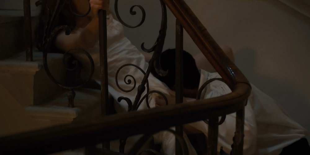 Phoebe Dynevor Hot Scene