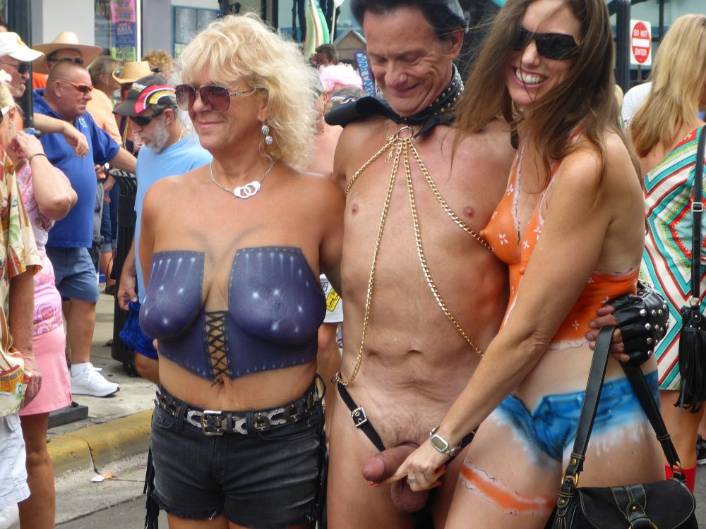 Naked old women on ki West Fantasy Fest