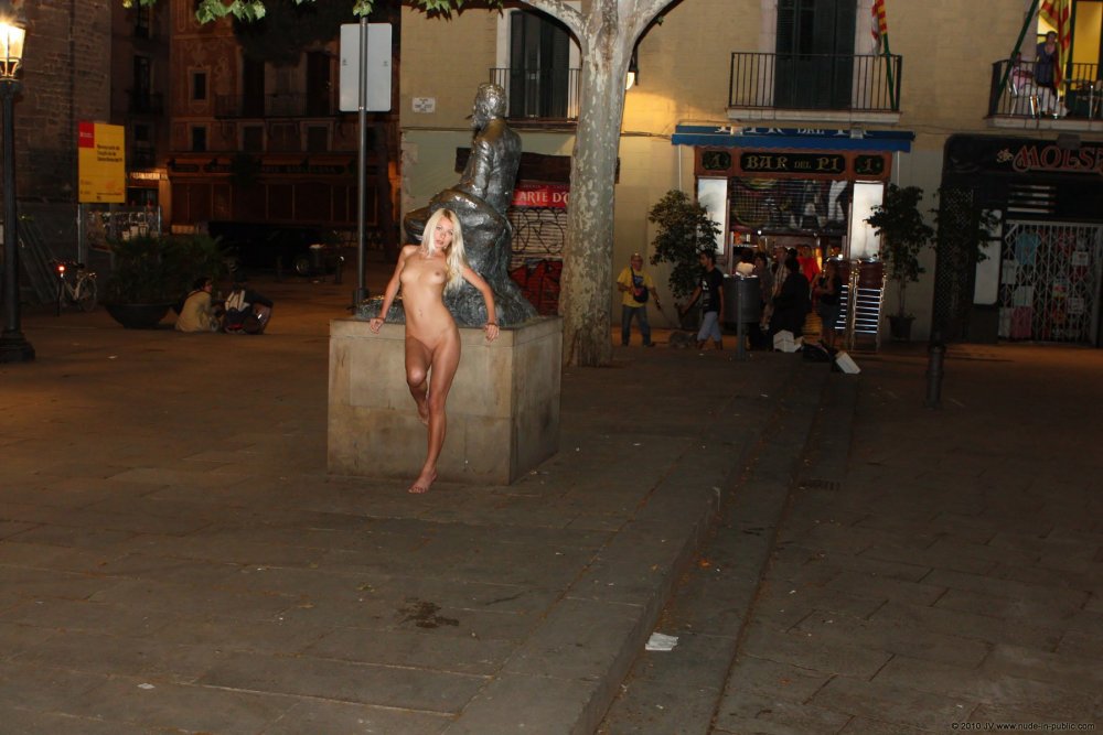 The girl unexpectedly undressed