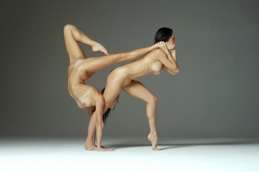 Julietta & Magdalena gymnasts nude