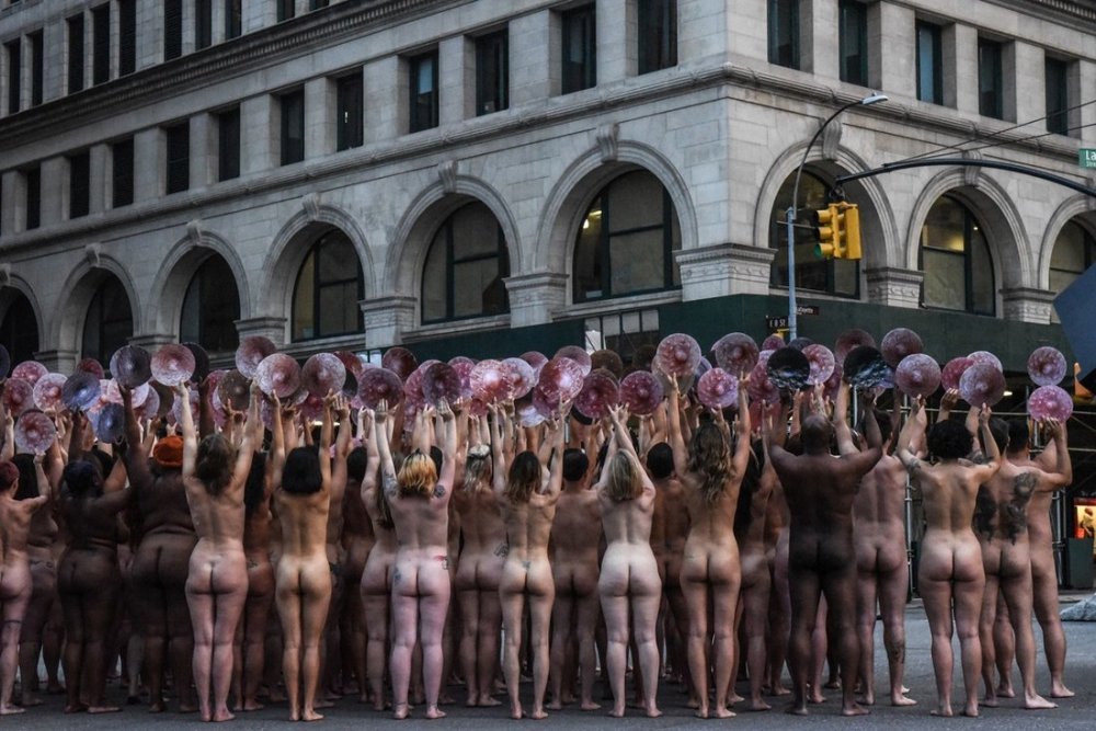 Spencer Tunick Naked People on the set