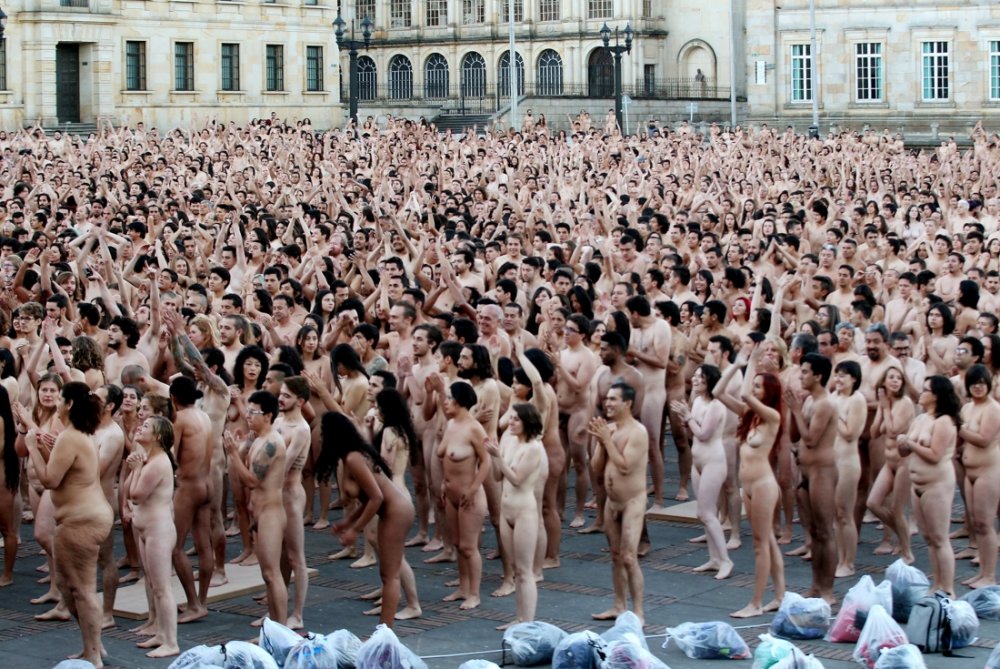 Spencer Tunick Naked People on the set