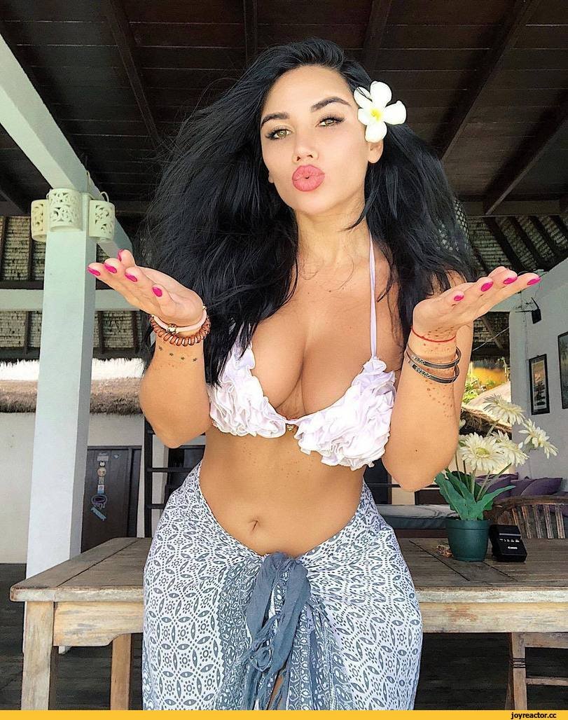 Alina Chernoskutova naked