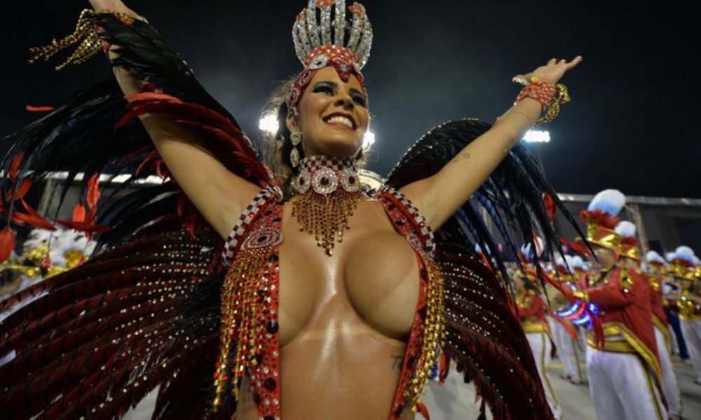 Carnival in Rio de Janeiro naked