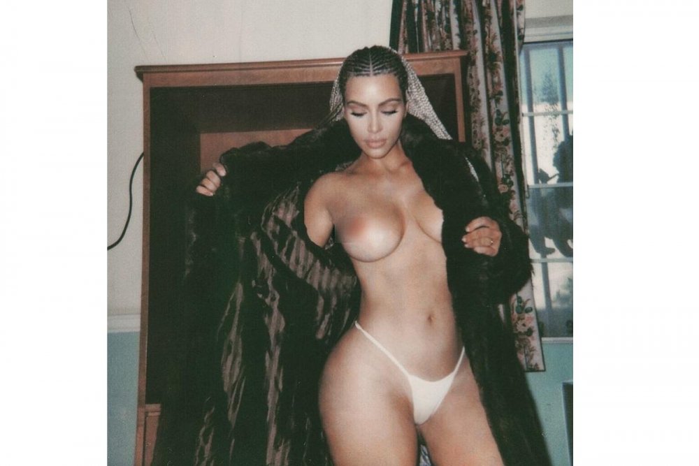 Kim Kardashian Masturbation