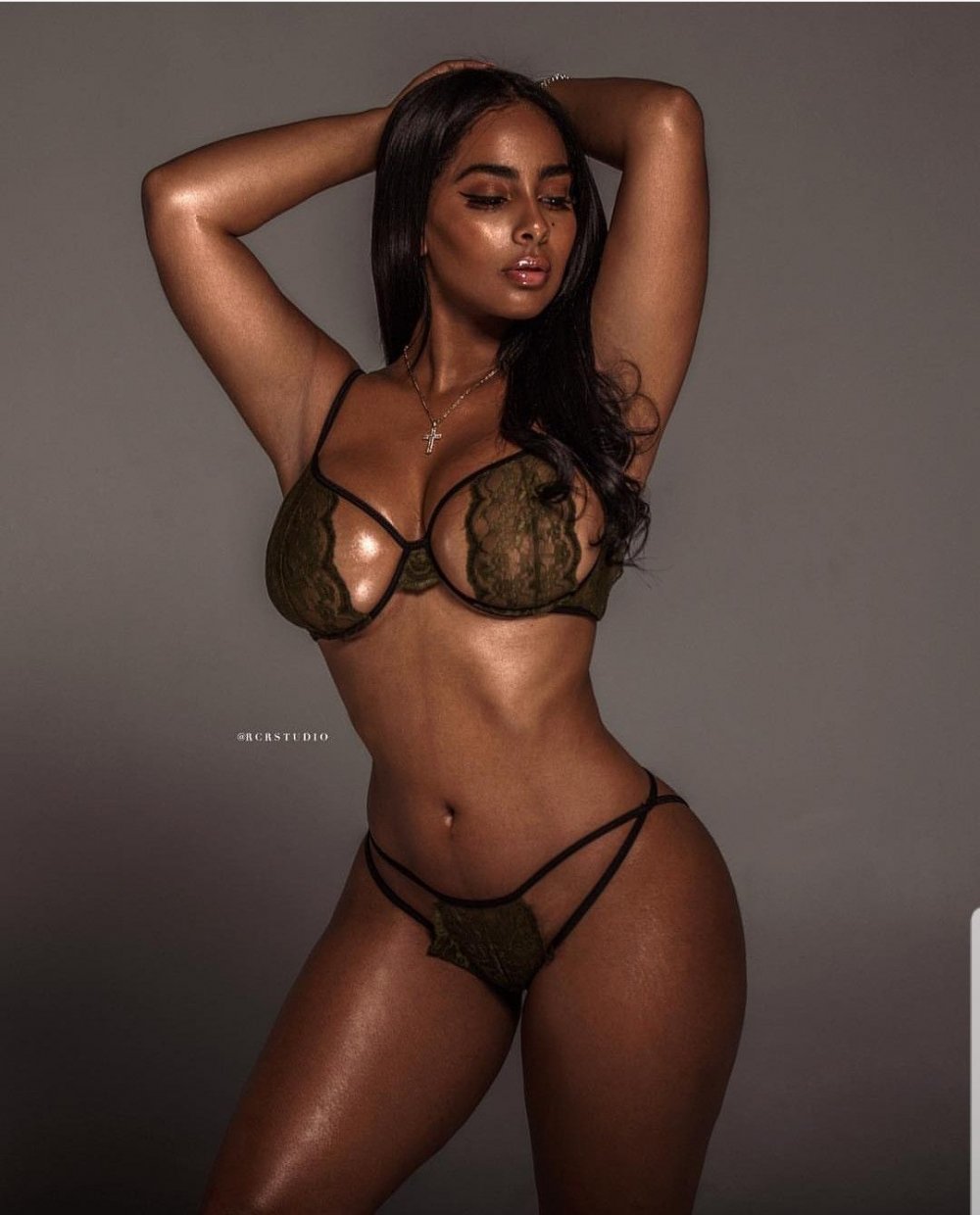 Ayisha Diaz in linen