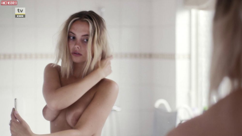 Rosemary Hamilton is naked