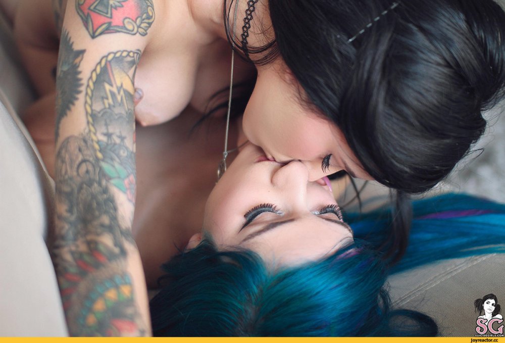 Beautiful Girls Suicide Fay Naked lesbian XXX