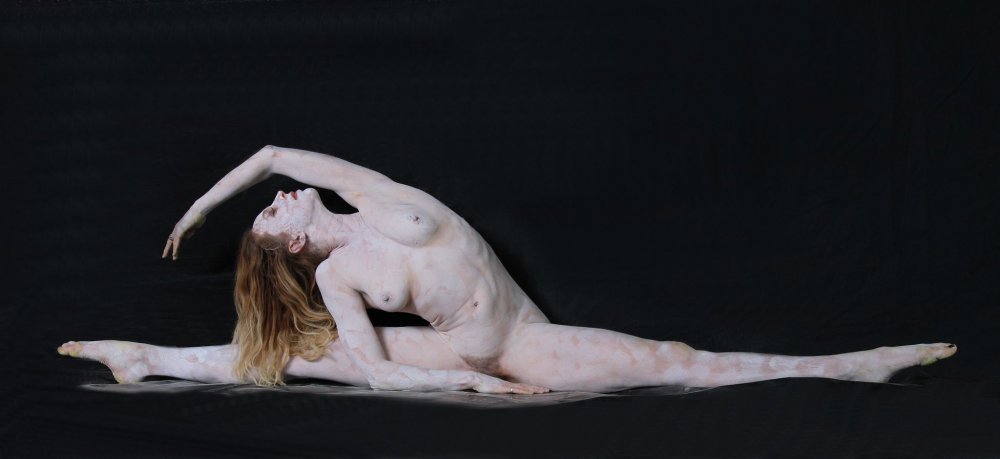 Julia Güntel undressed