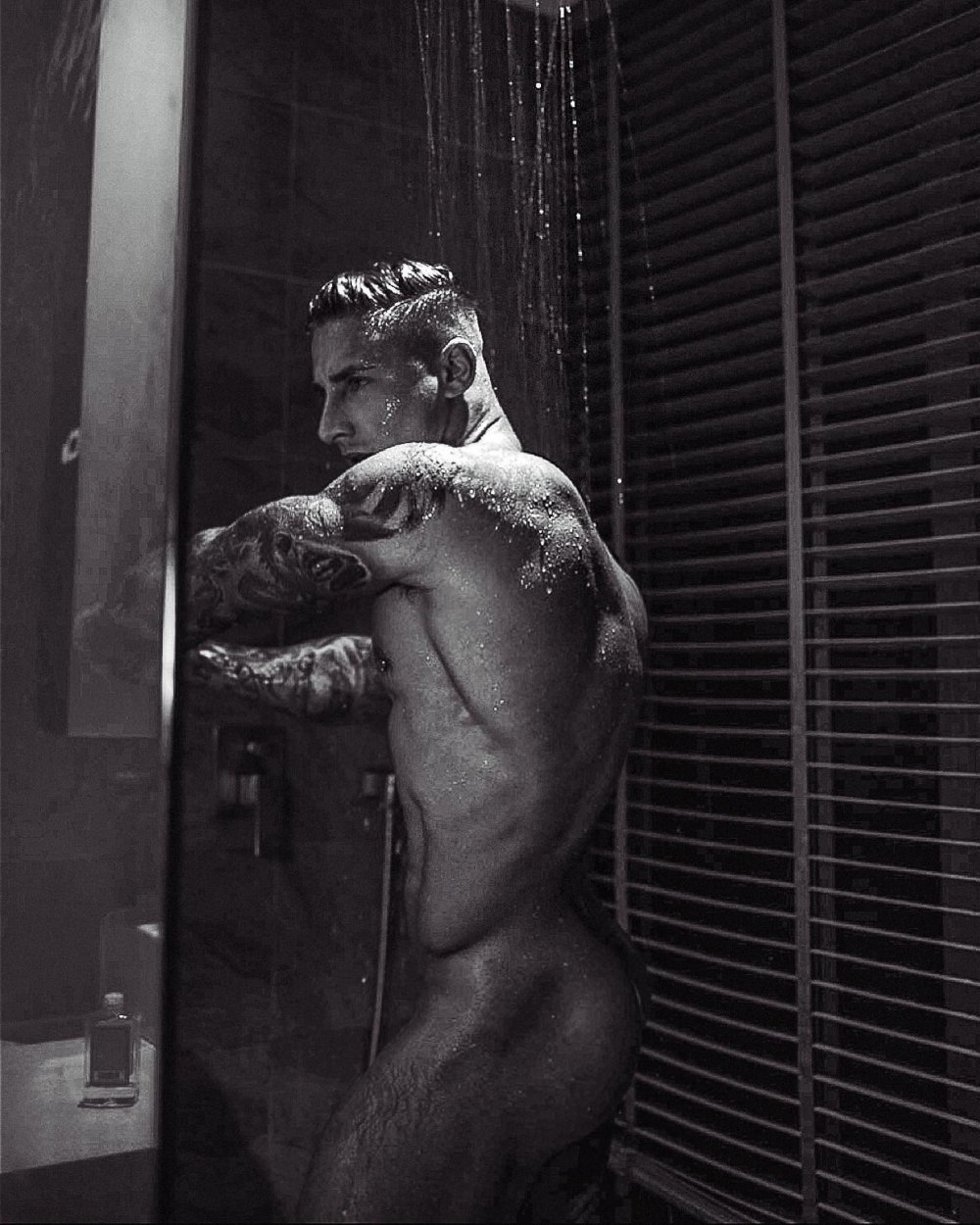 Rhys Sachett toTattooguy Onlyfans Naked