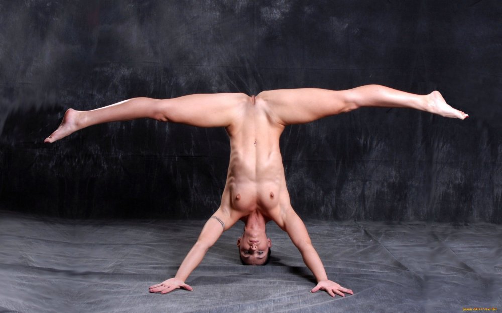 Naked gymnasts on twine