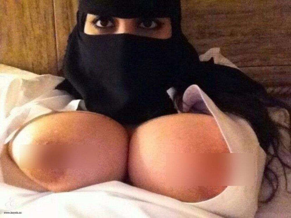 Arabic with large ass