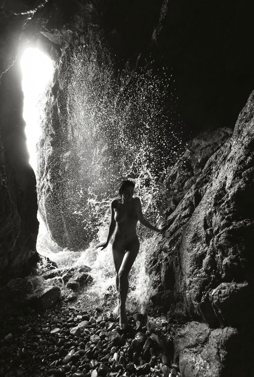 Professional nude art mouth