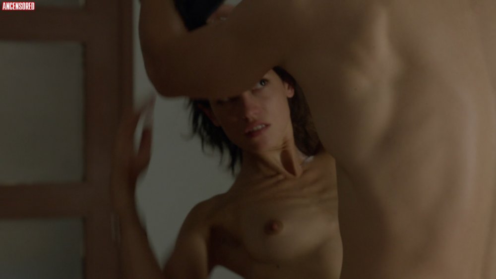 Bella Gonzalez photo naked