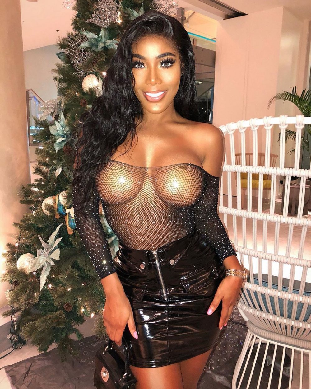 Monifa Jansen hot