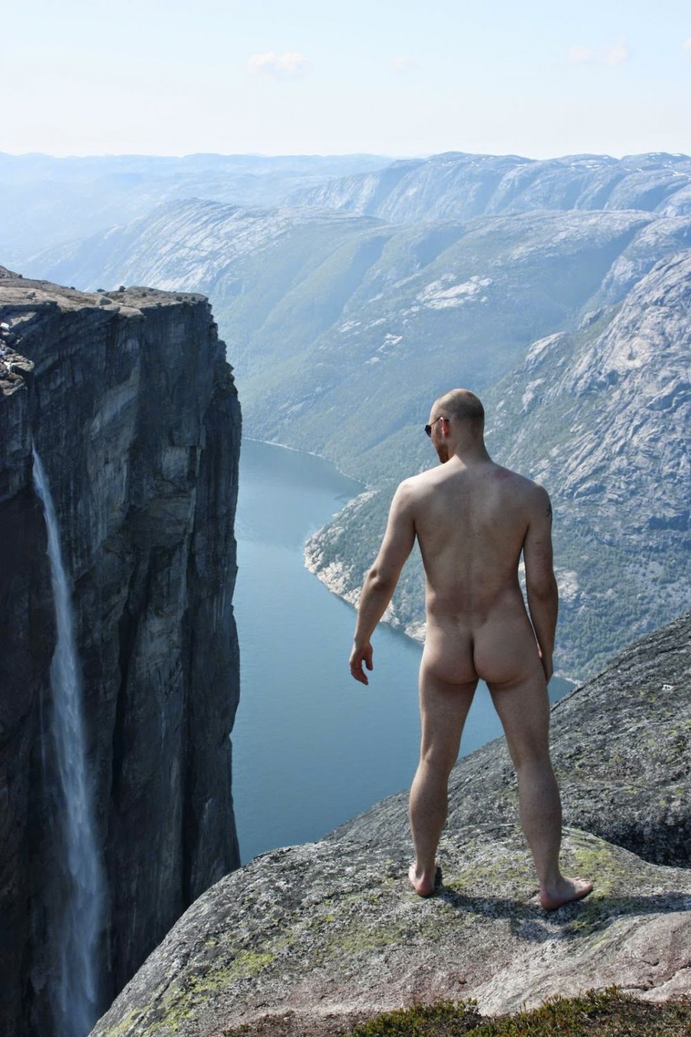 Photoshoot of naked men