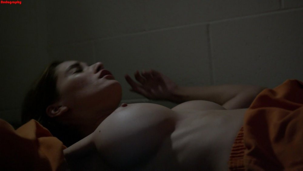 SEKS Scena Sarah Malakul Lane