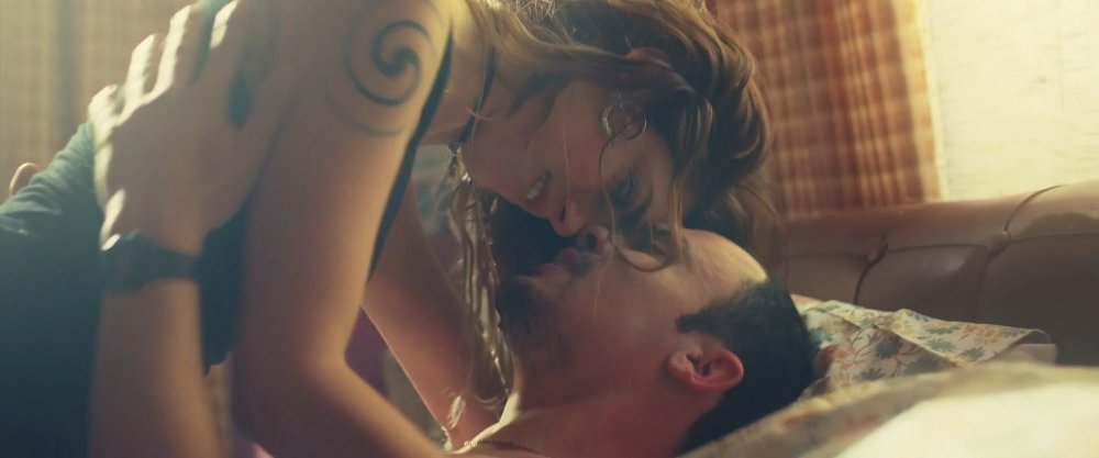 Miriam Leone Pornography