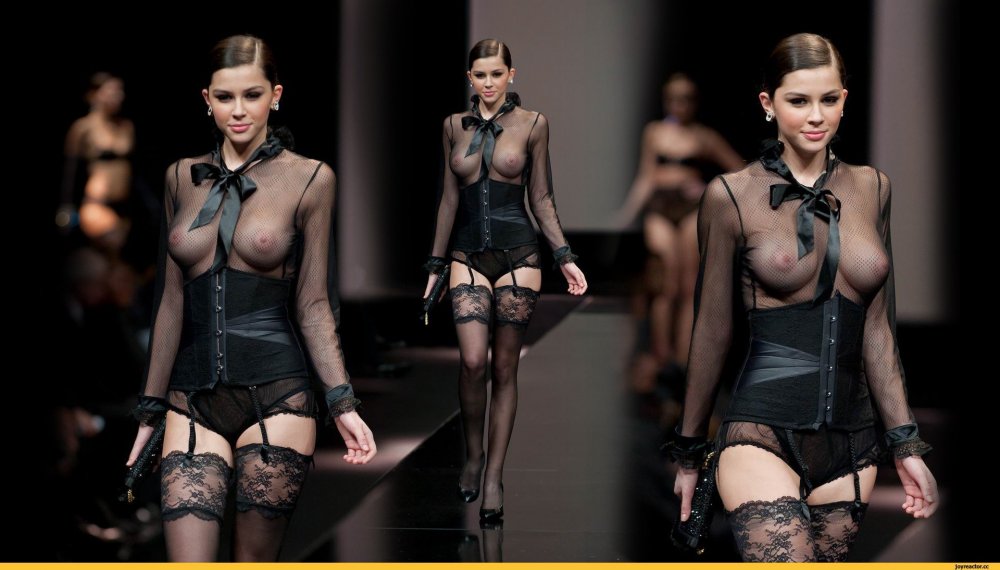 Charlie Le Minda Charlie Le 2020