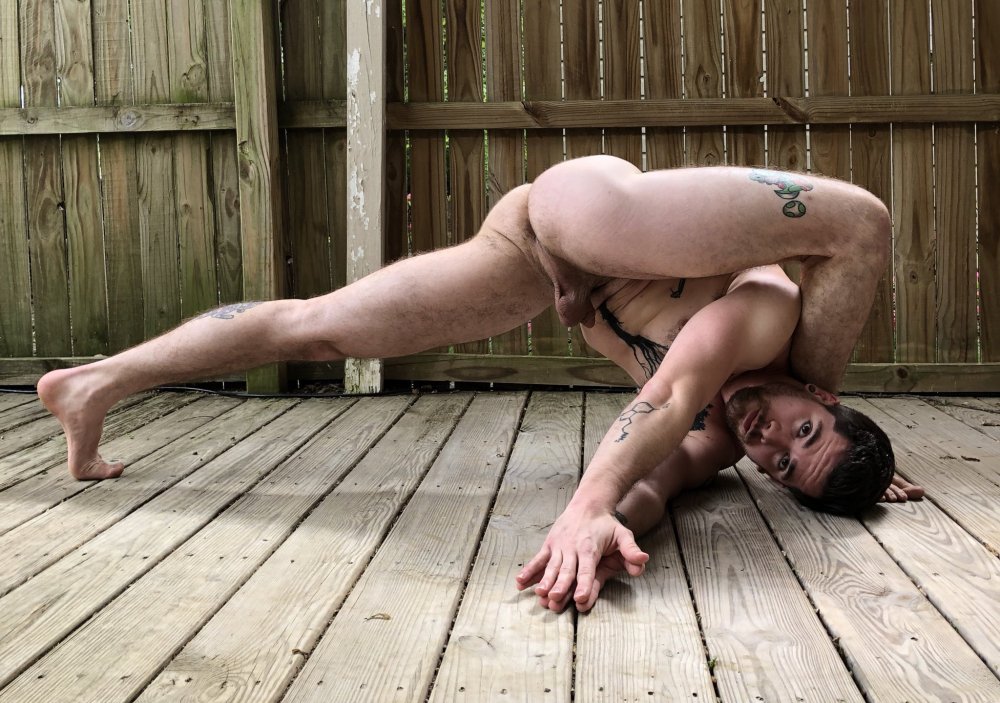 The struggle of naked women with men