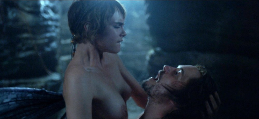 Cara Delevingne Carnivated Row Nude