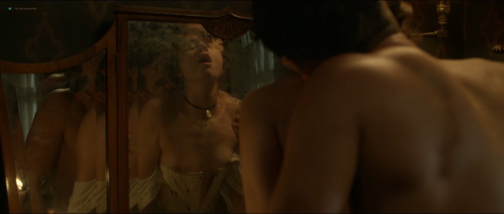 Cara Delevingne Carnivated Row Nude