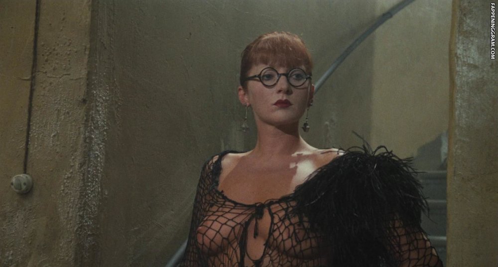 Actress Lia Thompson Naked