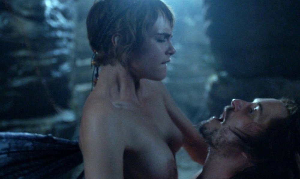 (18+) Cara Delevingne