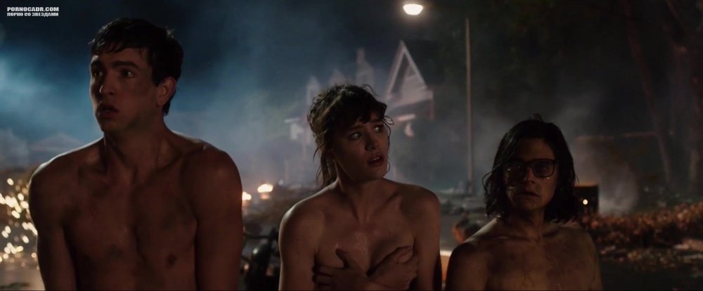 Naked Mackenzie Davids