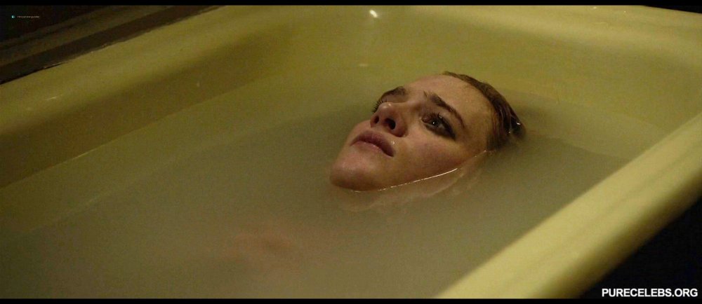 Mackenzie Davis Naked in the film
