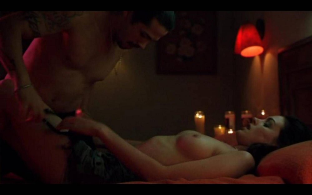 Anne Hathaway Naked in the film
