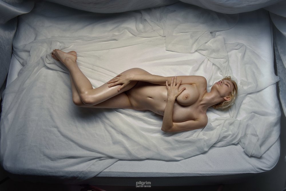 Julia Logacheva Negro Mike Dowson (2014)