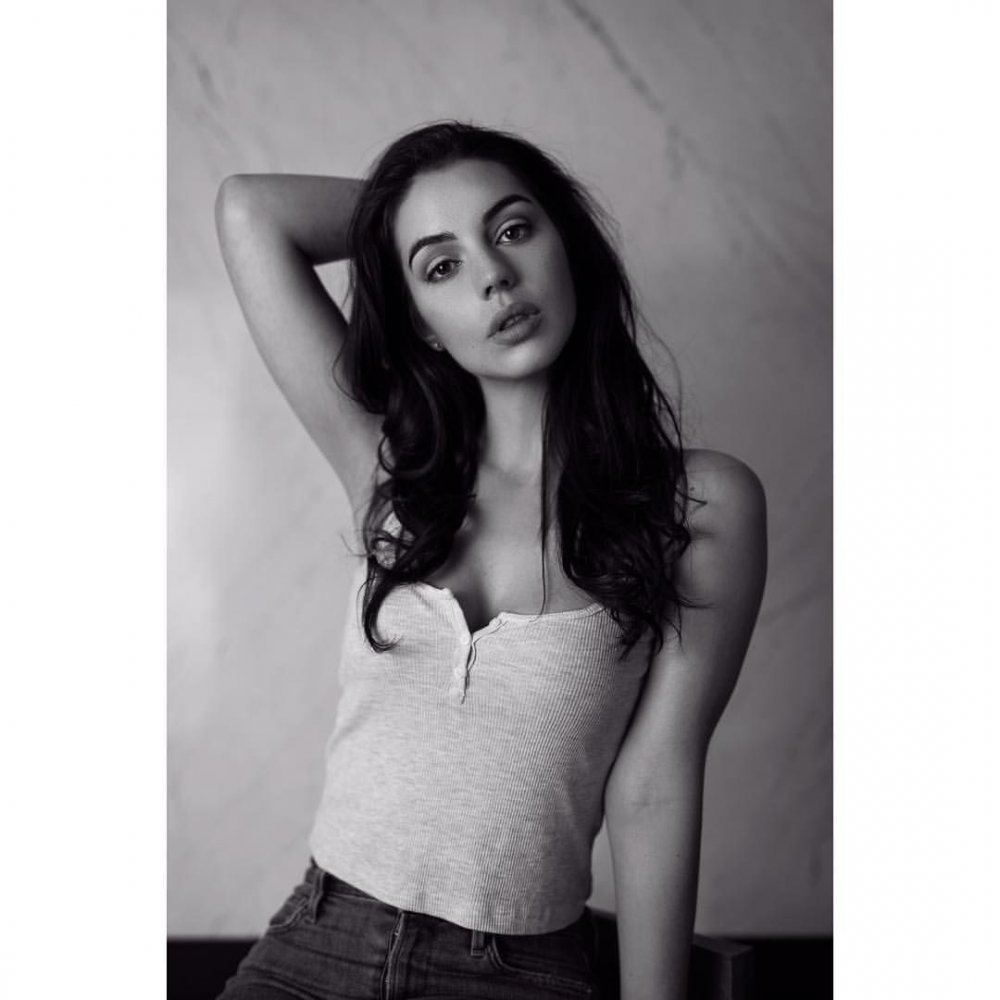 Adelaide Kane of the photo shoot