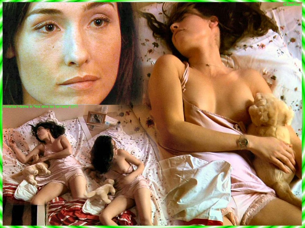 Actress Anne Hathaway Naked