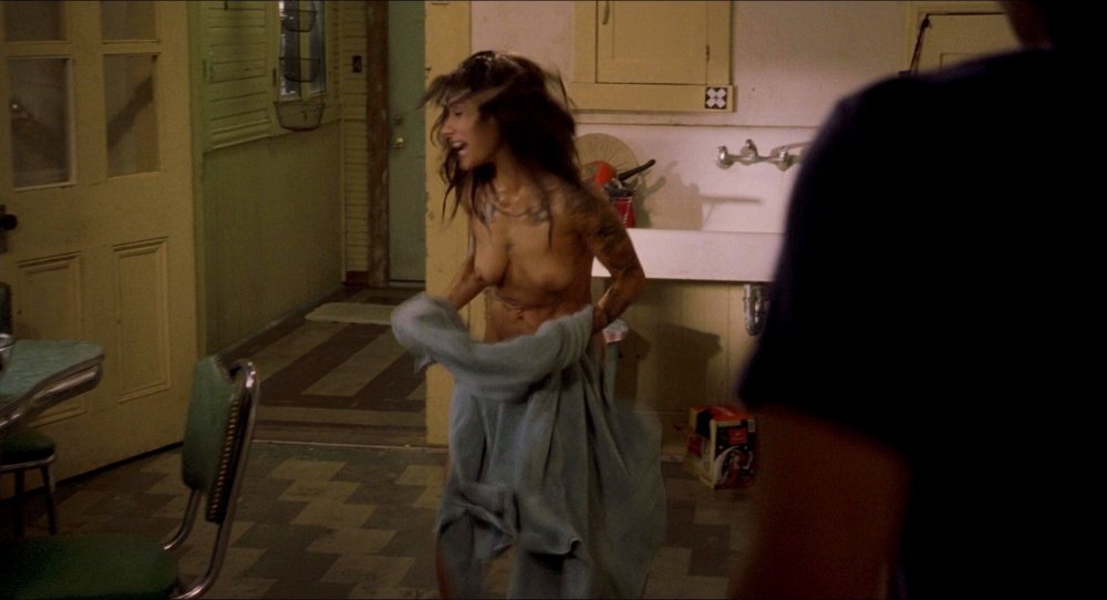 Actress Sarah Shahi naked
