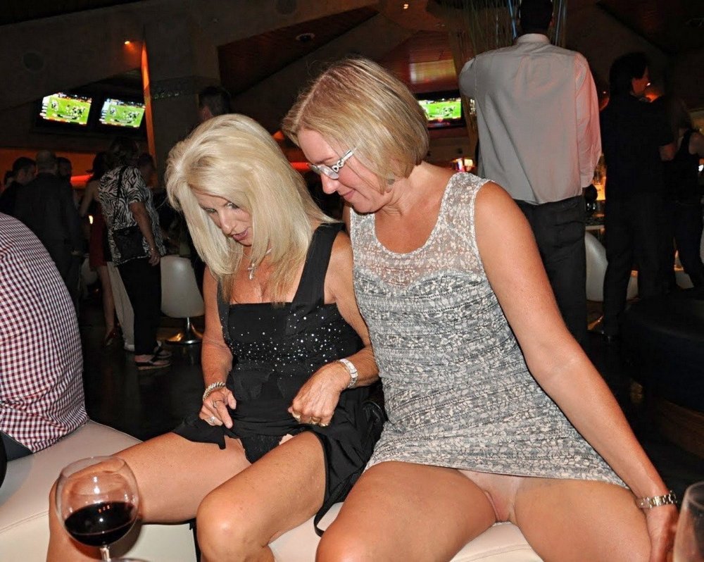 Girls without panties at a disco