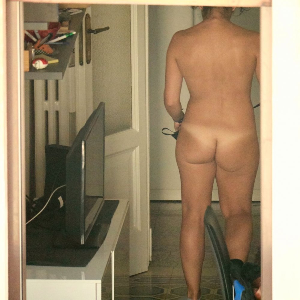 Embarrassed Jaana Linnéa Tervo Caught Nude Outdoor